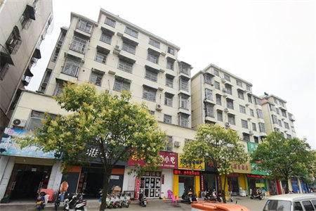 急售！万达旁康诗丹郡精装三房仅售72万证齐可按揭